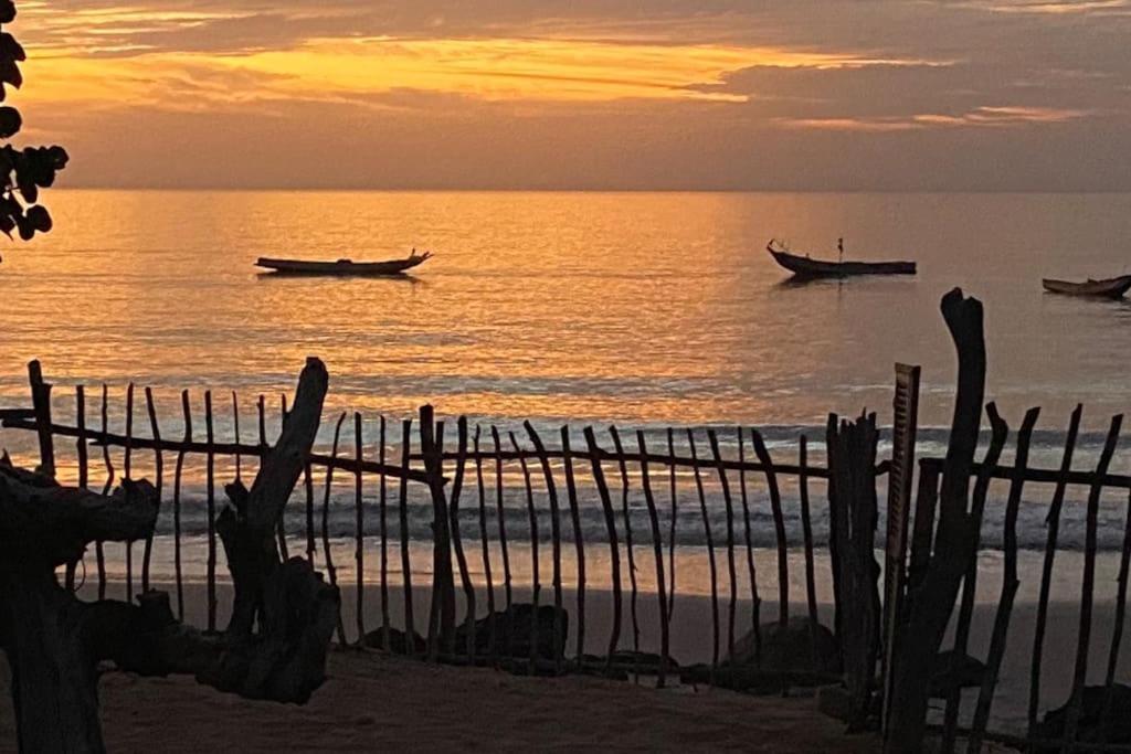 Case Beach Ngalou Sessene Buitenkant foto